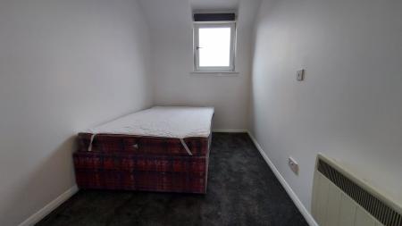 3 bedroom Flat to let in Headland Court, Aberdeen, AB10