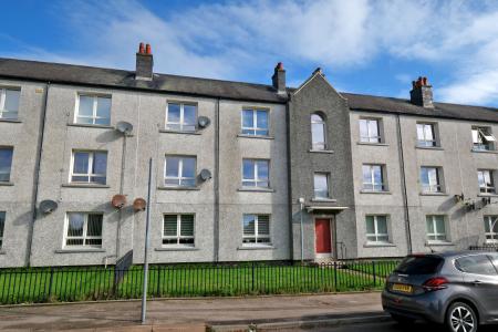 2 bedroom Flat for sale in Tullos Place, Torry, Aberdeen, AB11