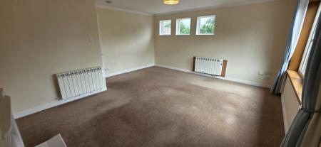 2 bedroom Flat to let in Old Station Road, Inverurie, AB51