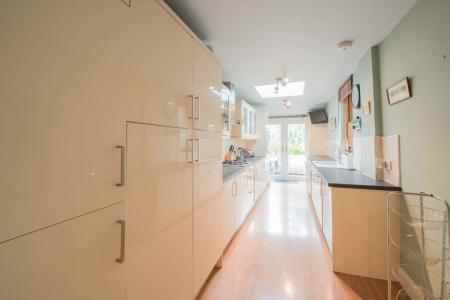 3 bedroom Terraced House to let in Ferryhill Road, Ferryhill, Aberdeen, AB11
