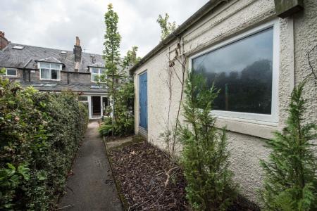 3 bedroom Terraced House to let in Ferryhill Road, Ferryhill, Aberdeen, AB11