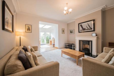 3 bedroom Terraced House to let in Ferryhill Road, Ferryhill, Aberdeen, AB11