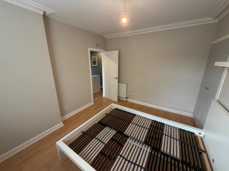 1 bedroom Flat to let in Hillhead Terrace, Aberdeen, AB24