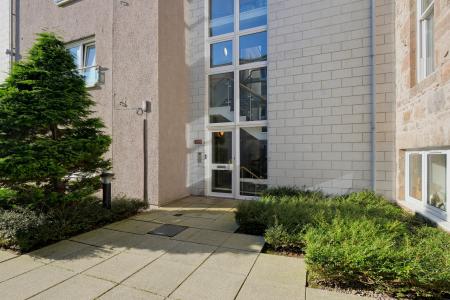 2 bedroom Flat for sale in Great Western Road, The West End, Aberdeen, AB10