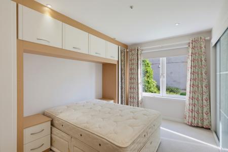 2 bedroom Flat for sale in Great Western Road, The West End, Aberdeen, AB10