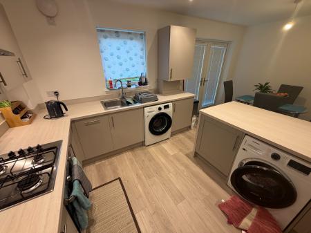3 bedroom Semi-detached house to let in Southview Gardens, Nigg, Aberdeen, AB12