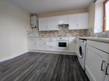 2 bedroom Flat to let in Gairn Road, Holburn, Aberdeen, AB10
