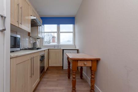 2 bedroom Flat to let in Rosemount Place, Rosemount, Aberdeen, AB25