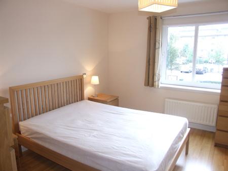 2 bedroom Flat to let in Links Road, The Beach, Aberdeen, AB24