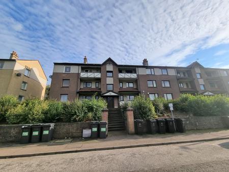 3 bedroom Flat to let in Morrison Drive, Garthdee, Aberdeen, AB10
