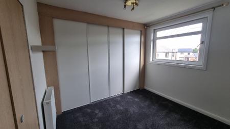 3 bedroom Terraced House to let in Springhill Road, Aberdeen, AB16