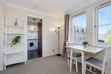 2 bedroom Flat for sale in Picardy Court, The City Centre, Aberdeen, AB10