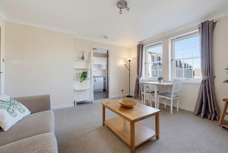 2 bedroom Flat for sale in Picardy Court, The City Centre, Aberdeen, AB10