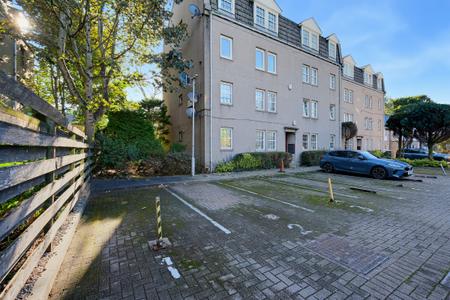 2 bedroom Flat for sale in Picardy Court, The City Centre, Aberdeen, AB10
