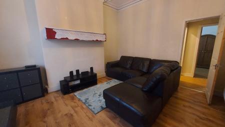 2 bedroom Flat to let in Mount Street, Aberdeen, AB25