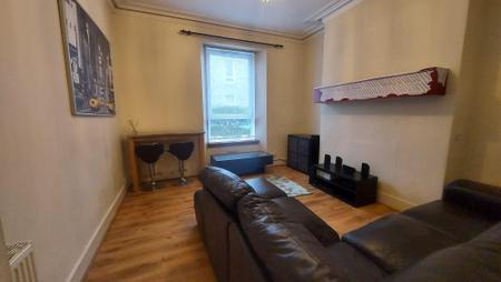 2 bedroom Flat to let in Mount Street, Aberdeen, AB25