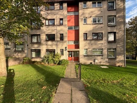 2 bedroom Flat to let in Ash-Hill Road, Foresterhill, Aberdeen, AB16
