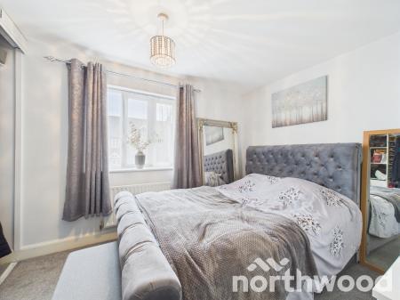 2 bedroom End of terrace house for sale in Badgers Den, Singleton, Ashford, TN23