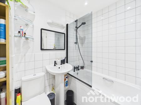 2 bedroom End of terrace house for sale in Badgers Den, Singleton, Ashford, TN23