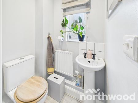 2 bedroom End of terrace house for sale in Badgers Den, Singleton, Ashford, TN23