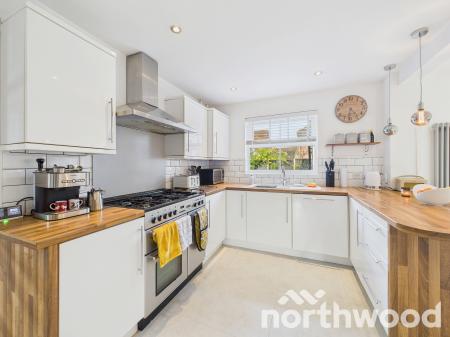 3 bedroom Detached house for sale in Bridleway Lane, Kingsnorth, Ashford, TN23