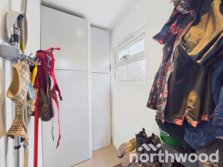 3 bedroom Detached house for sale in Bridleway Lane, Kingsnorth, Ashford, TN23