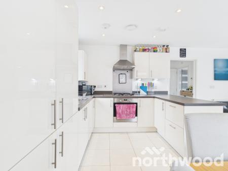 2 bedroom Apartment for sale in Campus Court, South Ashford, Ashford, TN23