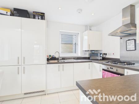 2 bedroom Apartment for sale in Campus Court, South Ashford, Ashford, TN23
