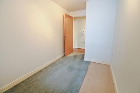 2 bedroom Flat for sale in Drummond Grove, Willesborough, Ashford, TN24