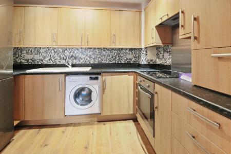 2 bedroom Flat for sale in Drummond Grove, Willesborough, Ashford, TN24