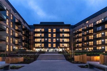 2 bedroom Apartment for sale in George Street, Victoria Point, Ashford, TN23