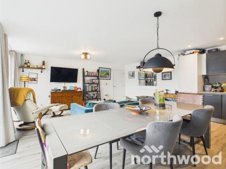 2 bedroom Penthouse for sale in George Street, Victoria Point, Ashford, TN23