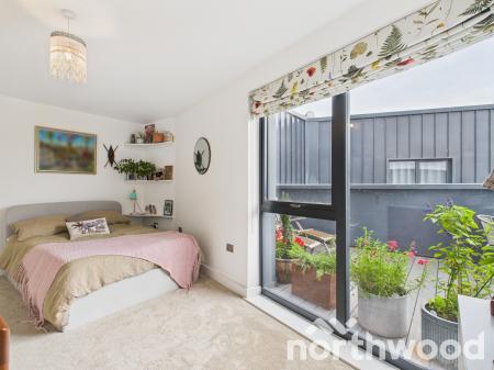 2 bedroom Penthouse for sale in George Street, Ashford, Ashford, TN23