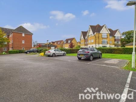 2 bedroom Apartment for sale in Hedgers Way, Chartfields, Ashford, TN23