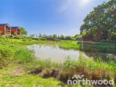 2 bedroom Apartment for sale in Highwood Drive, Chilmington Lakes, Ashford, TN23