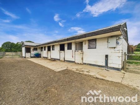 5 bedroom Semi-detached house for sale in Hurst Lane, Ashford, Ashford, TN27