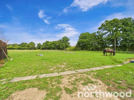 5 bedroom Semi-detached house for sale in Hurst Lane, Ashford, Ashford, TN27