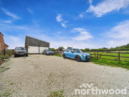 5 bedroom Semi-detached house for sale in Hurst Lane, Ashford, Ashford, TN27