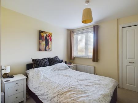 2 bedroom Flat for sale in Jack Dunbar Place, Repton Park, Ashford, TN23