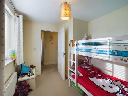 2 bedroom Flat for sale in Jack Dunbar Place, Repton Park, Ashford, TN23