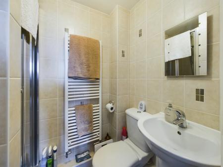 2 bedroom Flat for sale in Jack Dunbar Place, Repton Park, Ashford, TN23