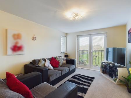 2 bedroom Flat for sale in Jack Dunbar Place, Repton Park, Ashford, TN23