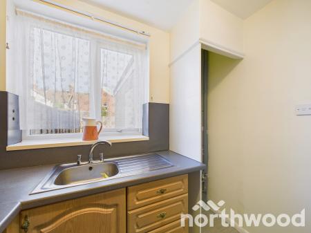 2 bedroom Terraced House for sale in Kent Avenue, Town Centre, Ashford, TN24