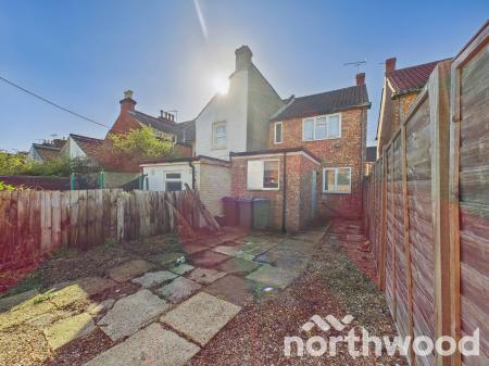 2 bedroom Terraced House for sale in Kent Avenue, Town Centre, Ashford, TN24