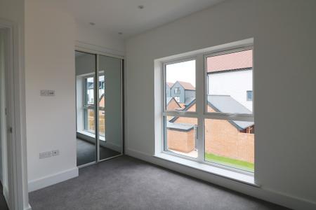 4 bedroom Detached house for sale in Lakeview Gardens, Chilmington Green, Ashford, TN23