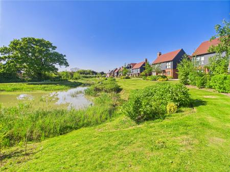 4 bedroom Detached house for sale in Lakeview Gardens, Chilmington Green, Ashford, TN23