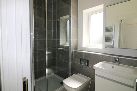 4 bedroom Detached house for sale in Lakeview Gardens, Chilmington Green, Ashford, TN23