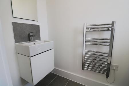 4 bedroom Detached house for sale in Lakeview Gardens, Chilmington Green, Ashford, TN23
