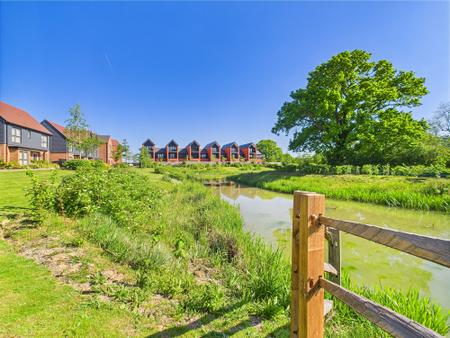 4 bedroom Detached house for sale in Lakeview Gardens, Chilmington Green, Ashford, TN23