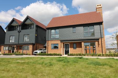 4 bedroom Detached house for sale in Lakeview Gardens, Chilmington Green, Ashford, TN23